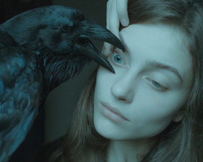 the-melancholic-art-of-laura-makabresku-landscape-photo-2