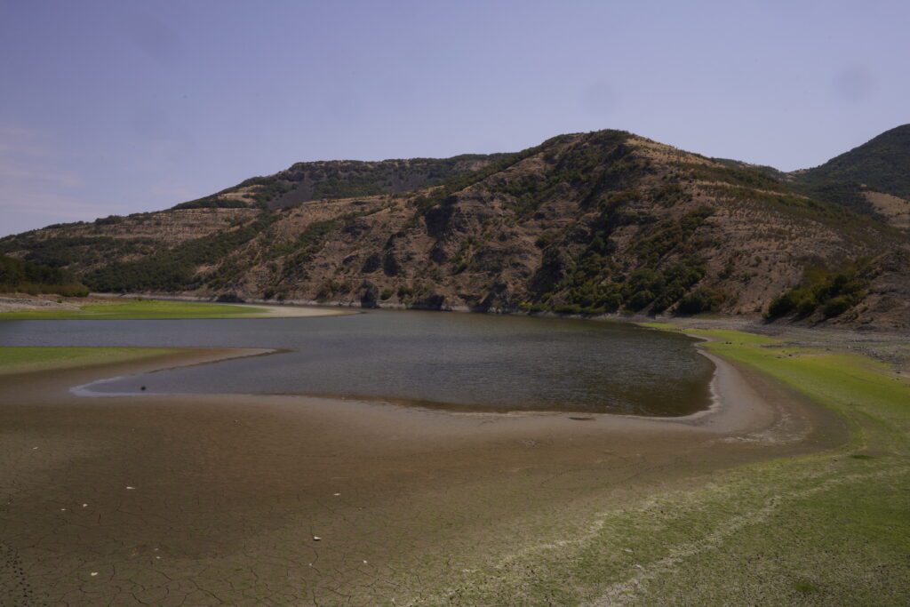 Low reservoir with cracked mudflats