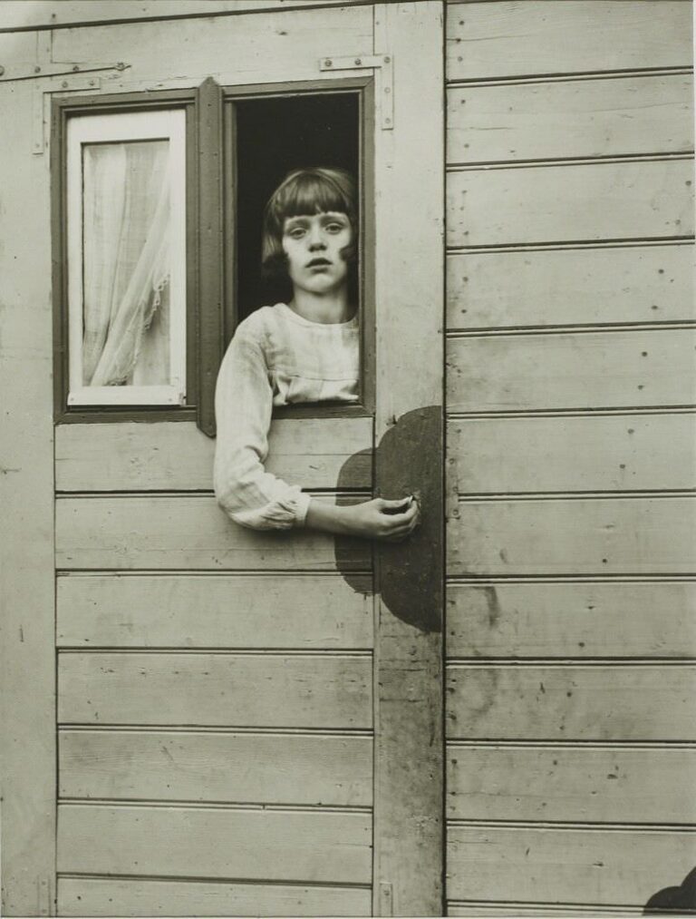 people-of-the-twentieth-century-by-august-sander-exibart-street-photography-16